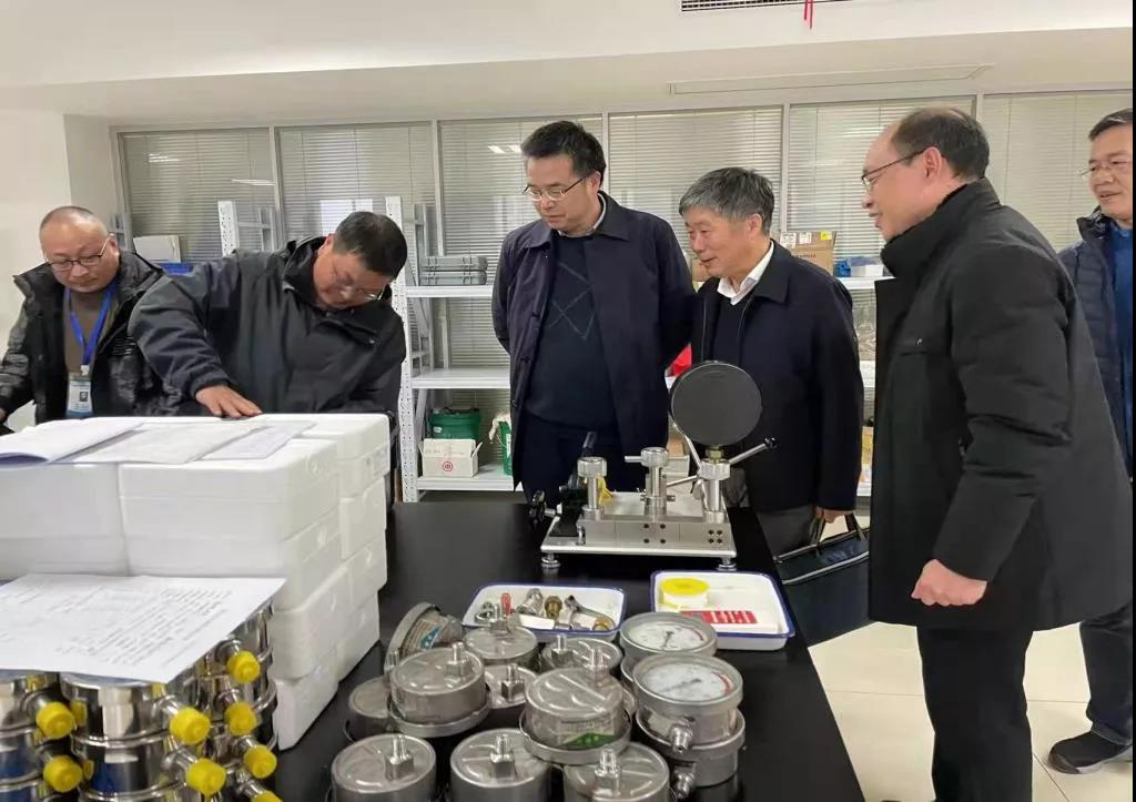 IE浏览器中点击图片可全屏显示 IE浏览器中点击图片可全屏显示