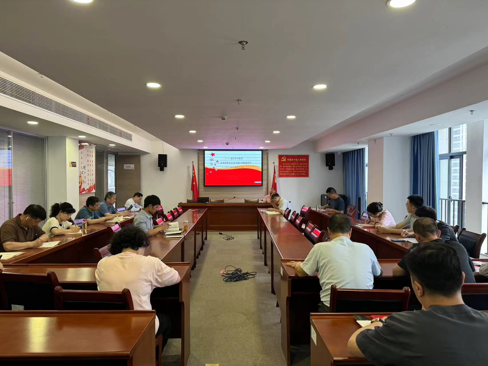 IE浏览器中点击图片可全屏显示 IE浏览器中点击图片可全屏显示