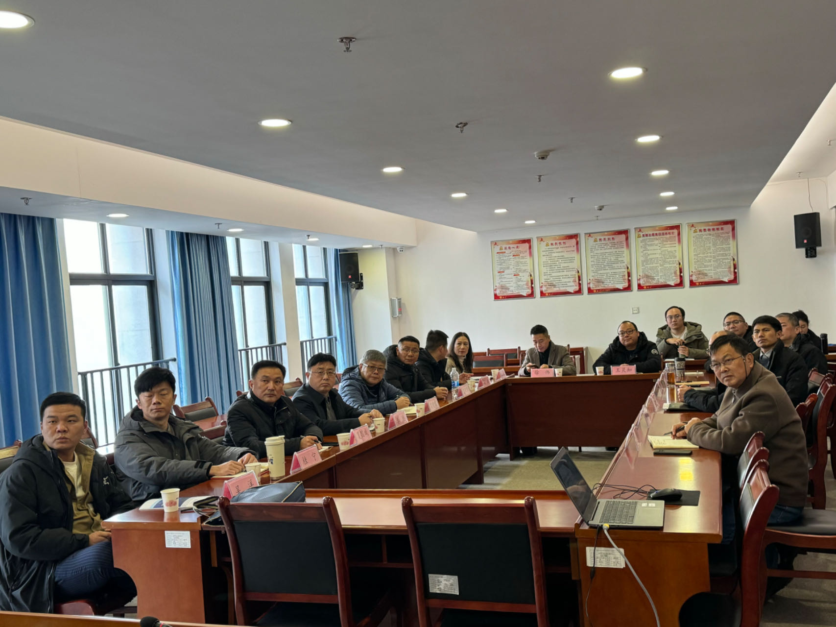IE浏览器中点击图片可全屏显示 IE浏览器中点击图片可全屏显示