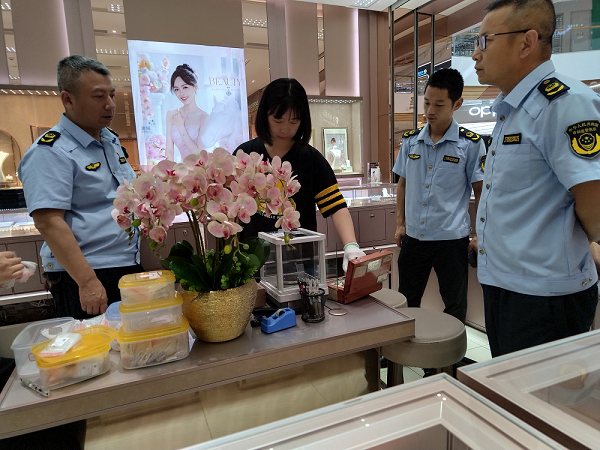 IE浏览器中点击图片可全屏显示 IE浏览器中点击图片可全屏显示