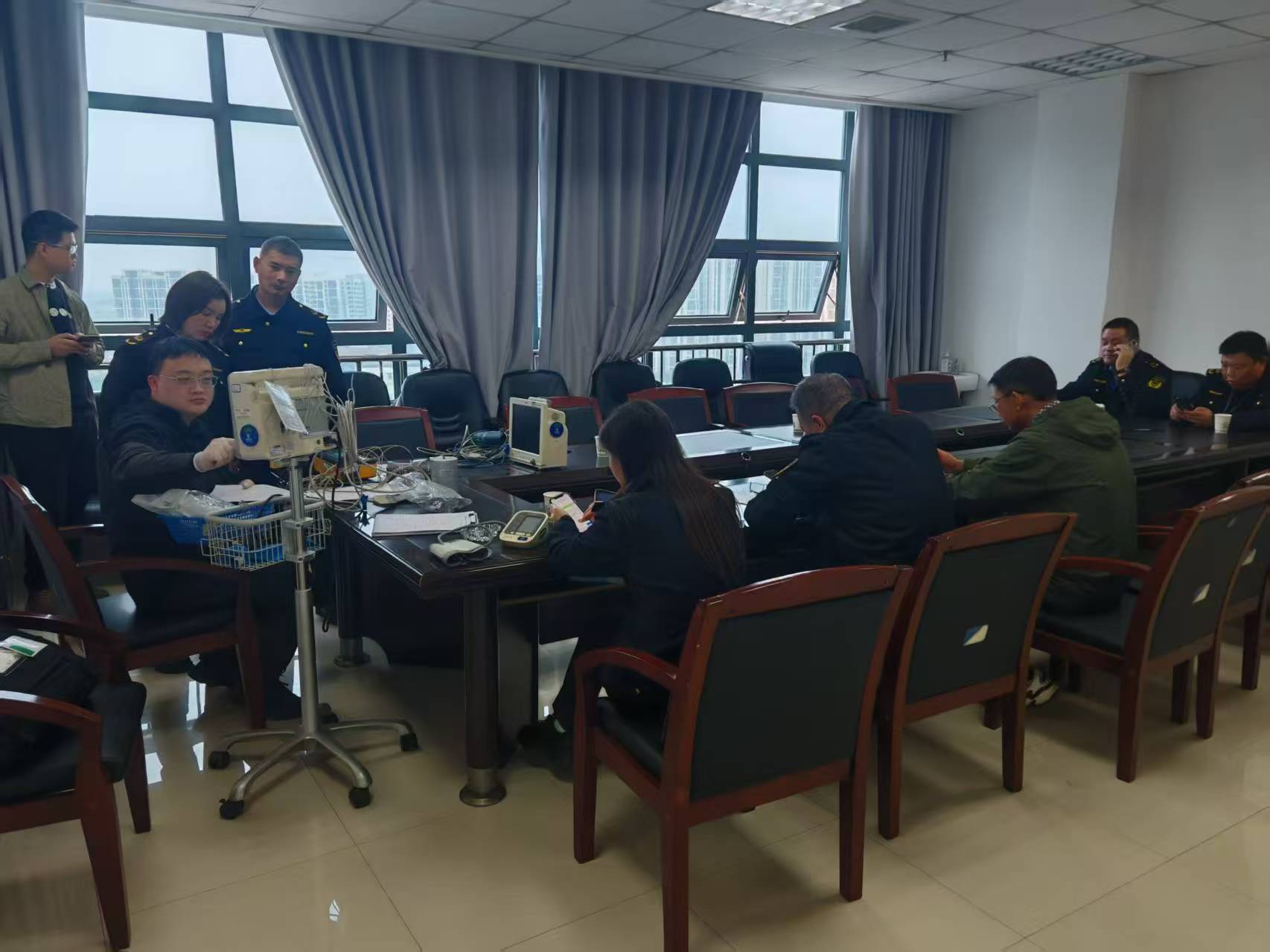 IE������е��ͼƬ��ȫ����ʾ